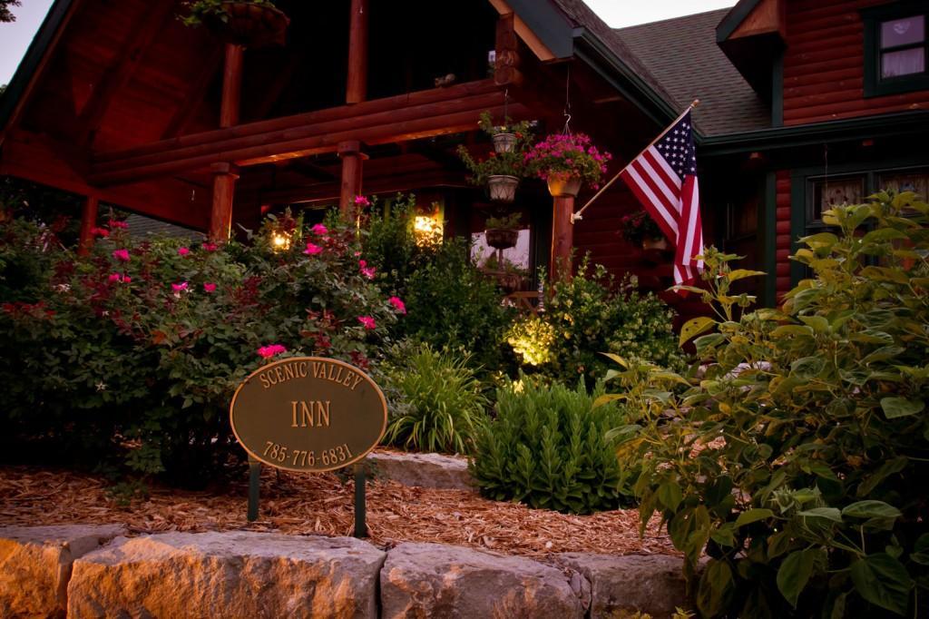 Scenic Valley Inn B&B And Event Center Manhattan Exteriör bild